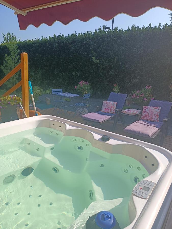 Chalet & Spa Sur La Cote Fleurie Auberville Exterior foto